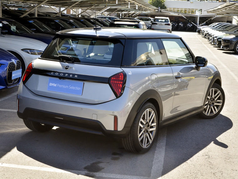 Mini Cooper C 1.5 Aut 2025 Usado Usado en BMW Premium Selection Mini Cooper C 1.5 Aut 2025 Usado Usado en BMW Premium Selection