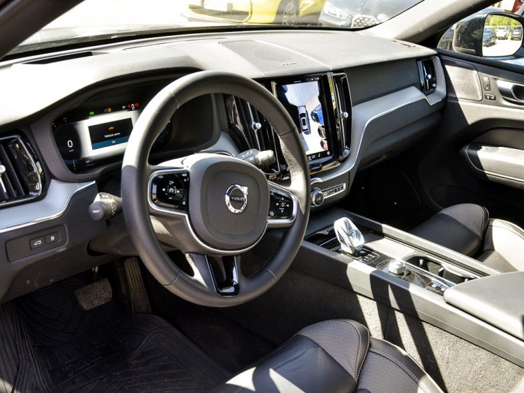 Volvo Xc60 T8 Recharge 4x4 2.0 Aut 2025 Usado Usado en Webautos.cl Volvo Xc60 T8 Recharge 4x4 2.0 Aut 2025 Usado Usado en Webautos.cl