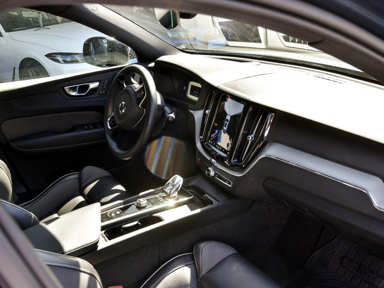 Volvo Xc60 T8 Recharge 4x4 2.0 Aut 2025 Usado Usado en Webautos.cl Volvo Xc60 T8 Recharge 4x4 2.0 Aut 2025 Usado Usado en Webautos.cl