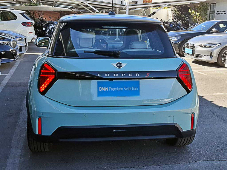 Mini Cooper S 2.0 Hb 3p Jcw 2024 Usado Usado en BMW Premium Selection Mini Cooper S 2.0 Hb 3p Jcw 2024 Usado Usado en BMW Premium Selection