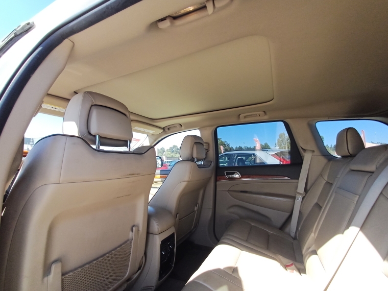 Jeep Grand cherokee G Cherokee Overland 4x4 5.7 Aut 2012 Usado en Rosselot Usados