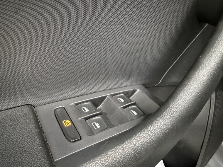 Skoda Rapid Ambiente 1.2l Tsi 6mt Ac 2015  Usado en Grass & Arueste