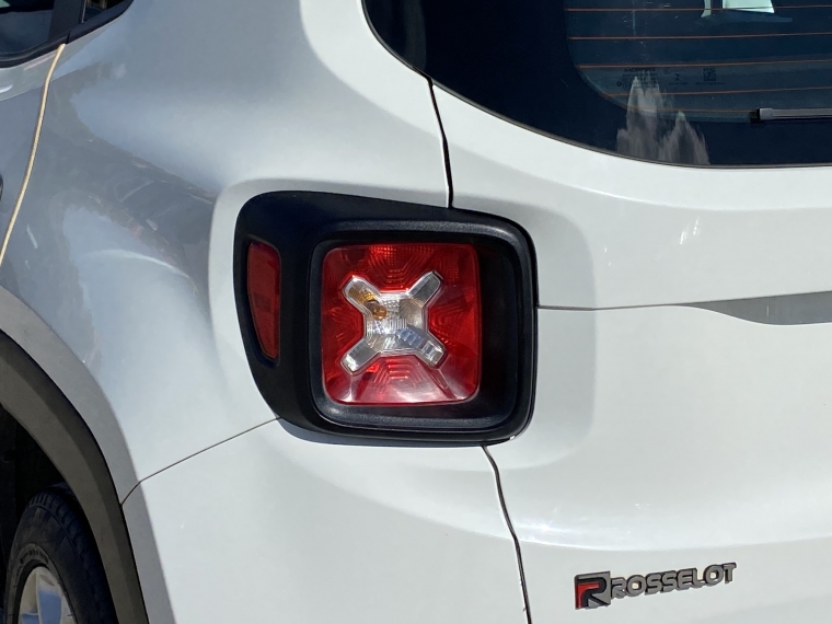 Jeep Renegade Renegade Sport 1.8 2022 Usado en Rosselot Usados