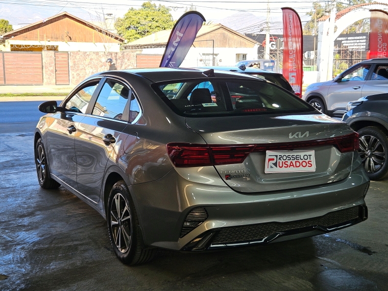 Kia Cerato Cerato Mpi 1.6 Aut 2023 Usado en Rosselot Usados