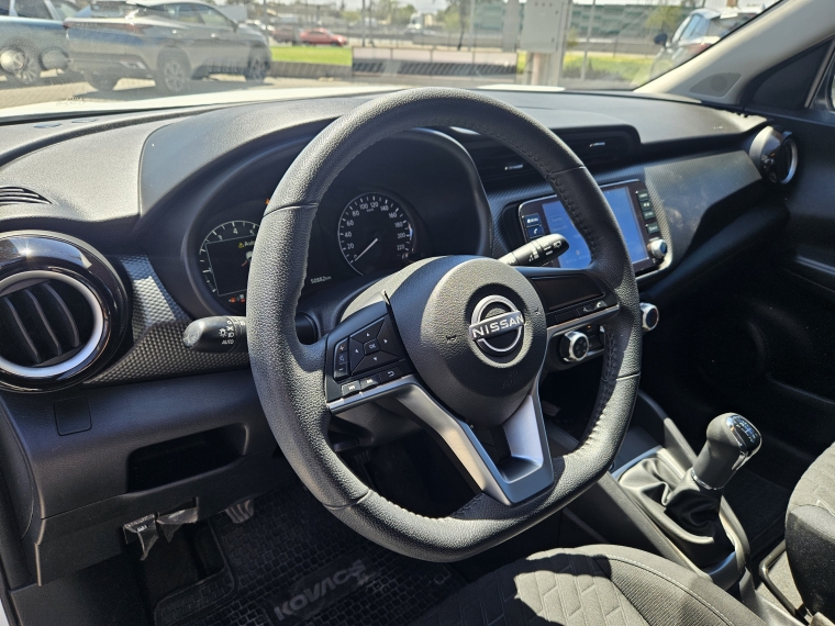 Nissan Kicks Advance Mt 1.6 2023 Usado  Usado en Kovacs Usados