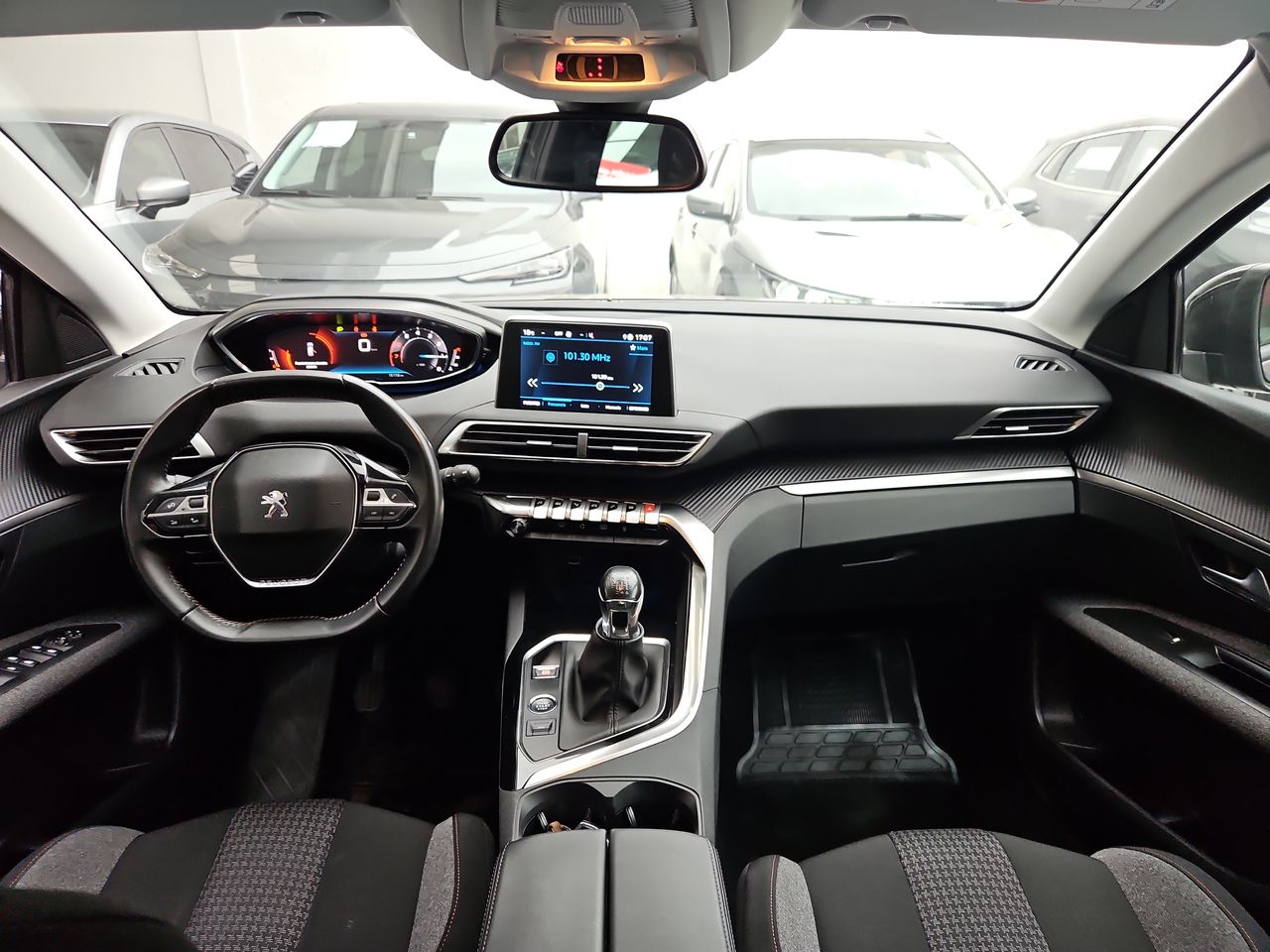 Peugeot 208 3008 Puretech 1.2l 2022 Usado en Usados de Primera - Sergio Escobar