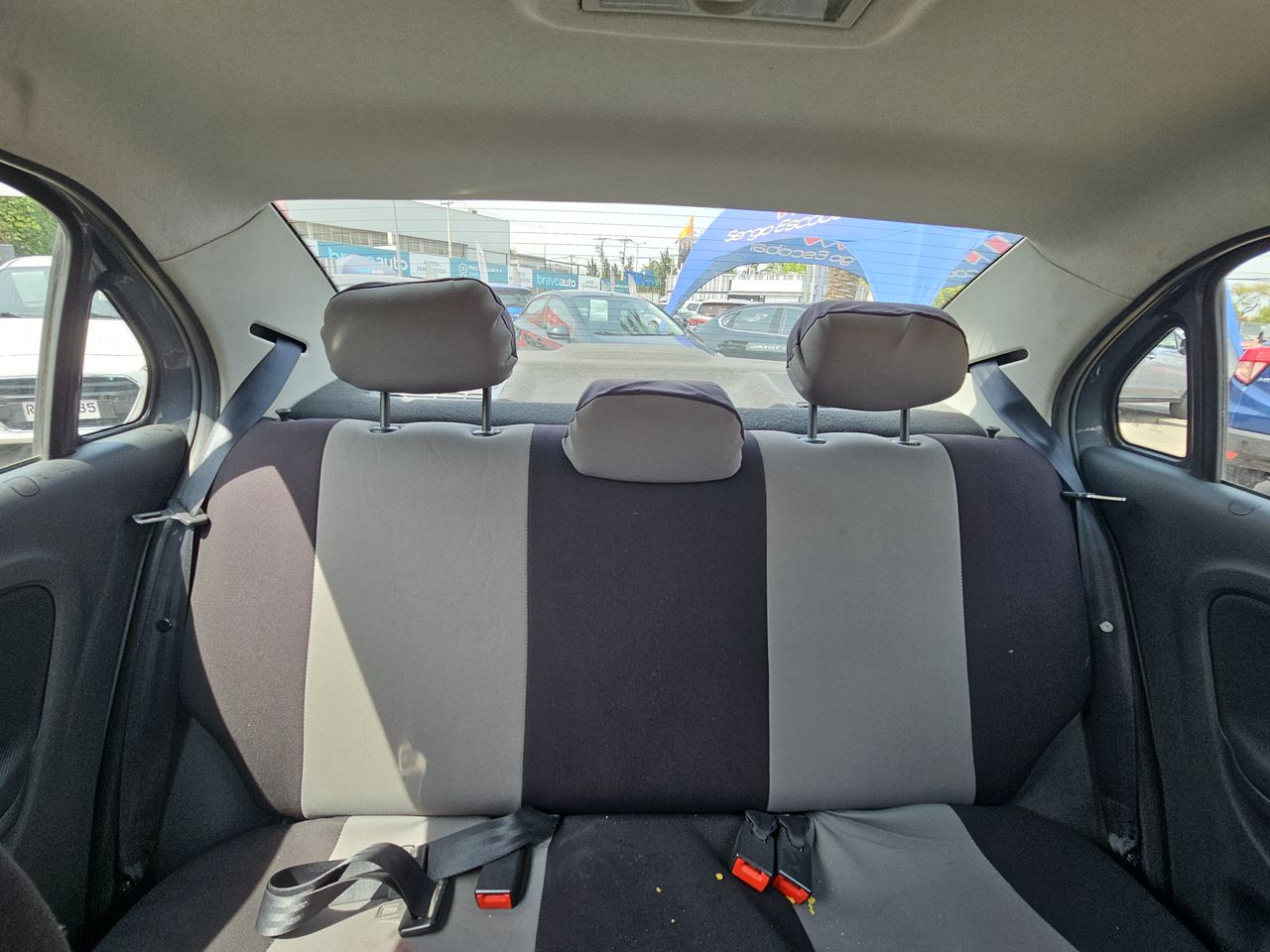 Volkswagen Voyage Voyage  Trendline  1.6 2019 Usado en Usados de Primera - Sergio Escobar