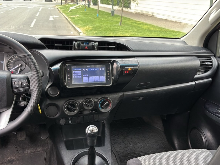 Toyota Hilux Dcab Dx 4X2 2.4Cc — foto 9 de 11