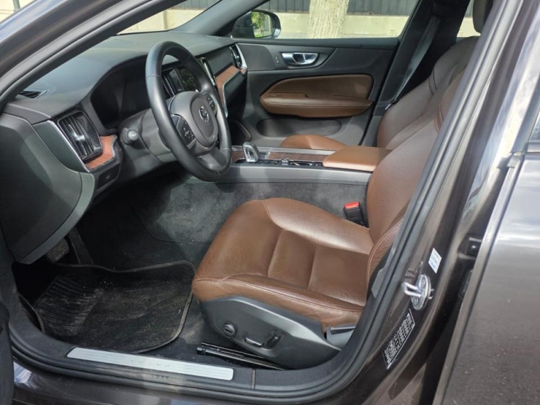 Volvo S60 Ii B4 2.0 Aut 2024  Usado en Autos