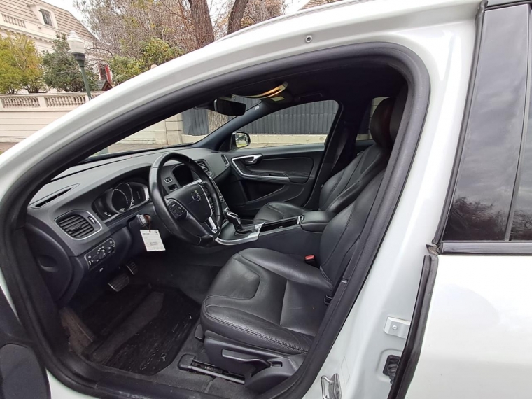 VOLVO V60 T5 AWD 2.0 - imagen 21