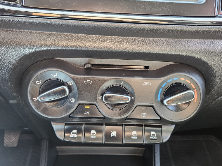 Kia Soluto Soluto Lx 1.4l 5mt G Ll Euro 6b - 2328 2024 Usado en Rosselot Usados