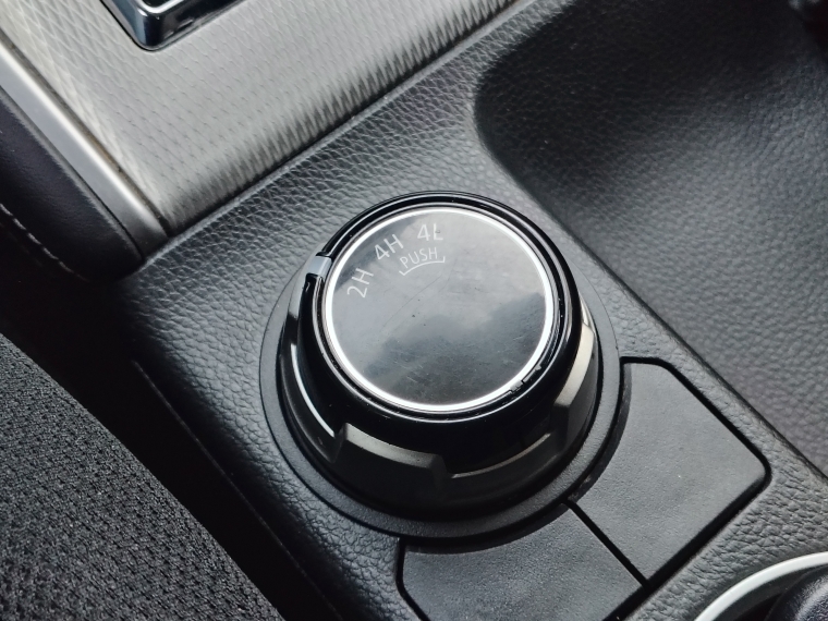 Mitsubishi L200 2.4 Td Dakar Crs Hp At  4x4  Doble Cabina 2023 Usado  Usado en Kovacs Usados