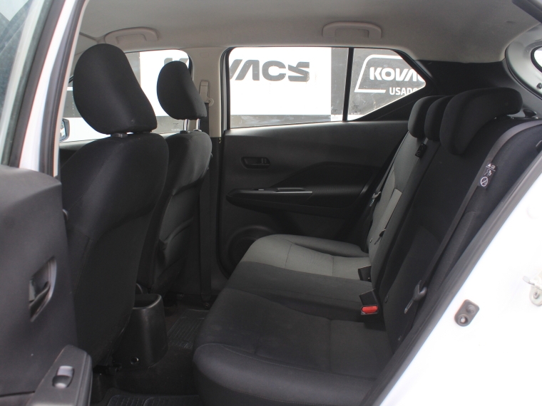 Nissan Kicks 1.6  Play  Sense Mt 2025 Usado  Usado en Kovacs Usados