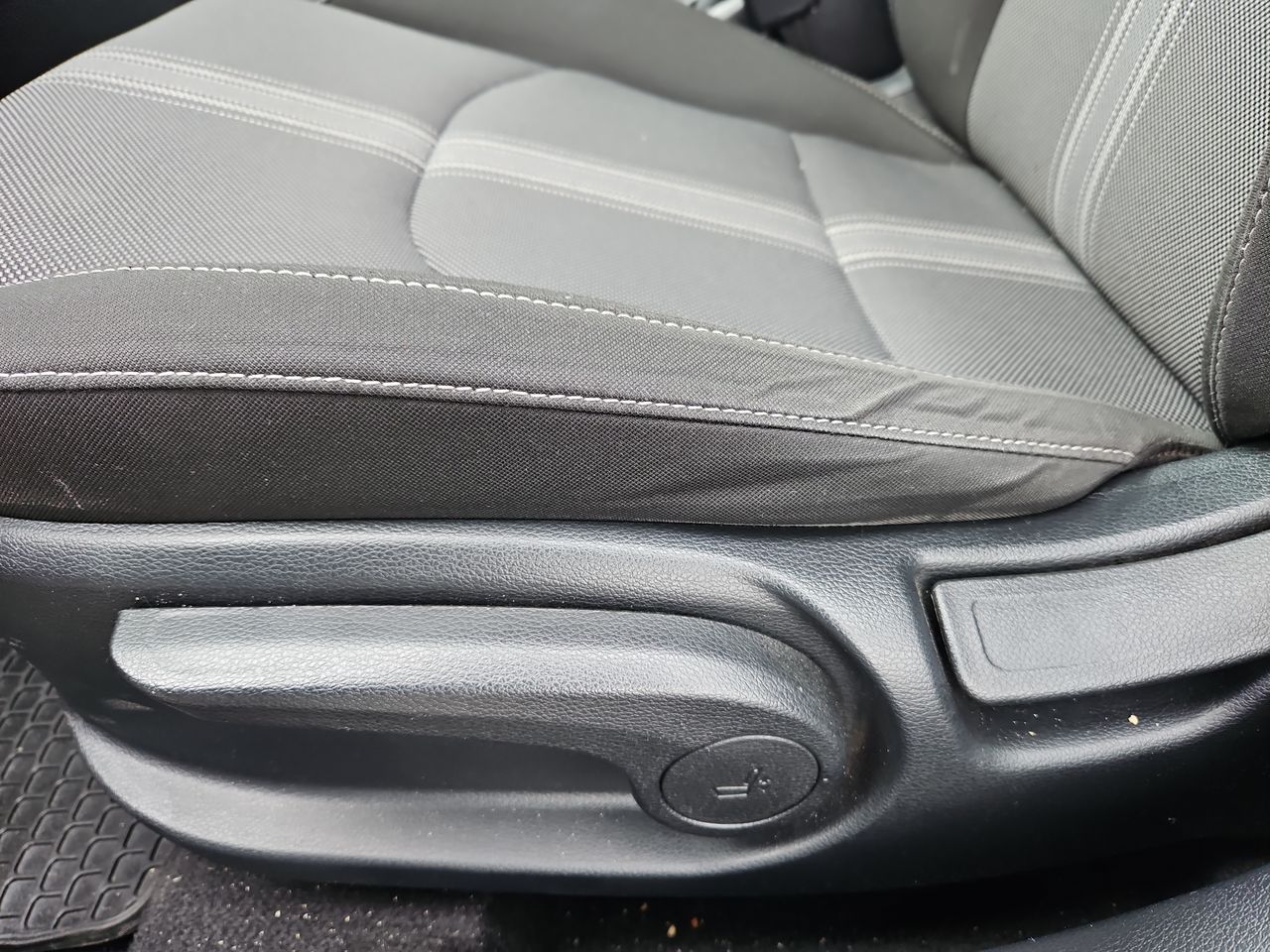 Kia Cerato Cerato Ex 1.6 Aut 2023 Usado en Usados de Primera - Sergio Escobar
