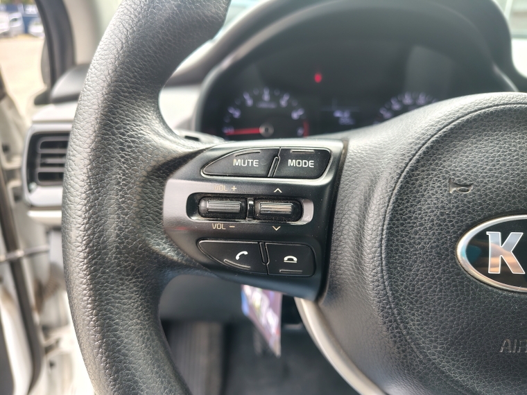 Kia Rio 5 Rio 5 Ex 1.4 2020 Usado en Rosselot Usados