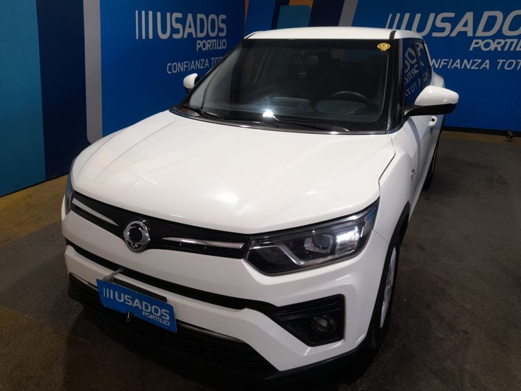 Ssangyong Tivoli 1.6 Glx Tx1011 4x2 Mt 5p 2021 Usado  Usado en Webautos.cl