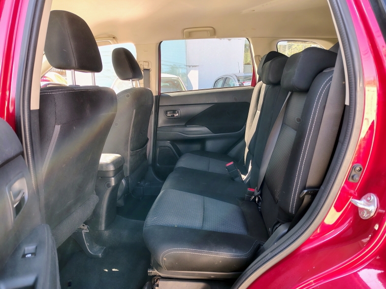 Mitsubishi Outlander Outlander 4x4 At Glx 2.4 + 2018 Usado en Rosselot Usados