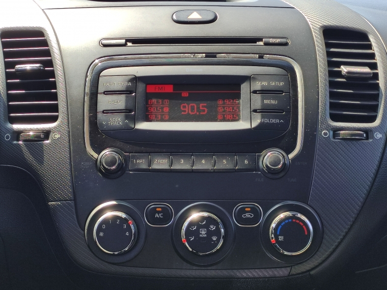 Kia Cerato Cerato 5 Ex 1.6 Mt 2018 Usado en Rosselot Usados