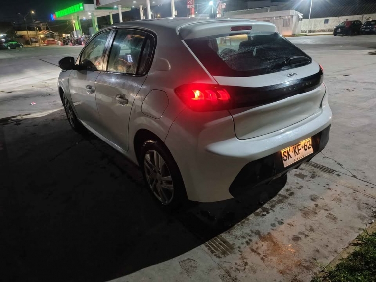 Peugeot 208 1.2 2023 Usado  Usado en Webautos.cl
