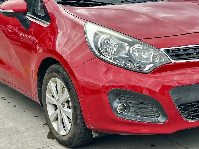 Kia Rio 5 Rio 5 C Ex 1.4l 6at Ci Full - 2080 2014 Usado en Rosselot Usados