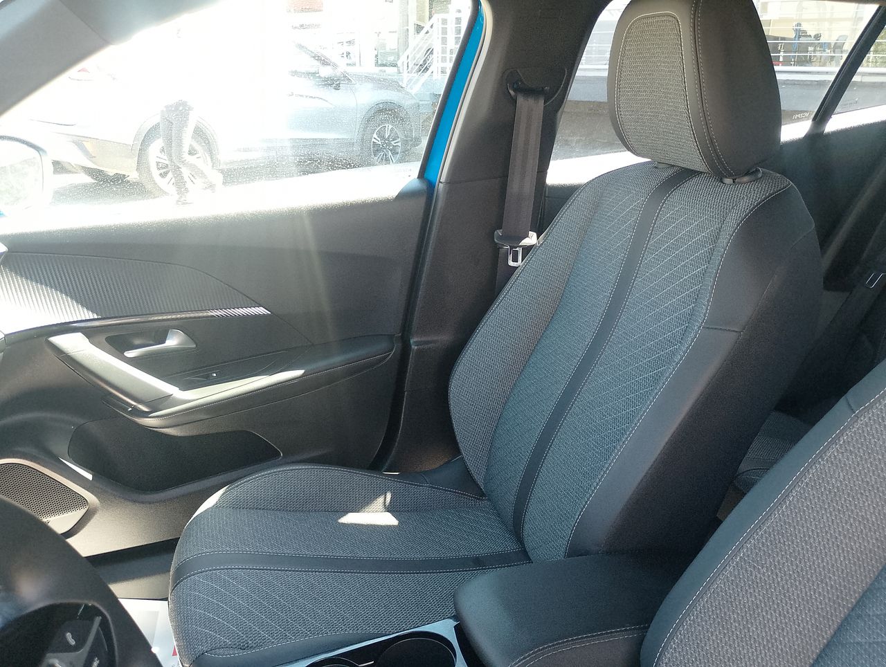 Peugeot 2008 2008 4x2 1.2 Aut 2025 Usado en Usados de Primera - Sergio Escobar