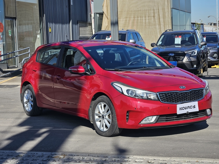 Kia Cerato 5 5 Ex Mt 1.6 2019 Usado  Usado en Kovacs Usados