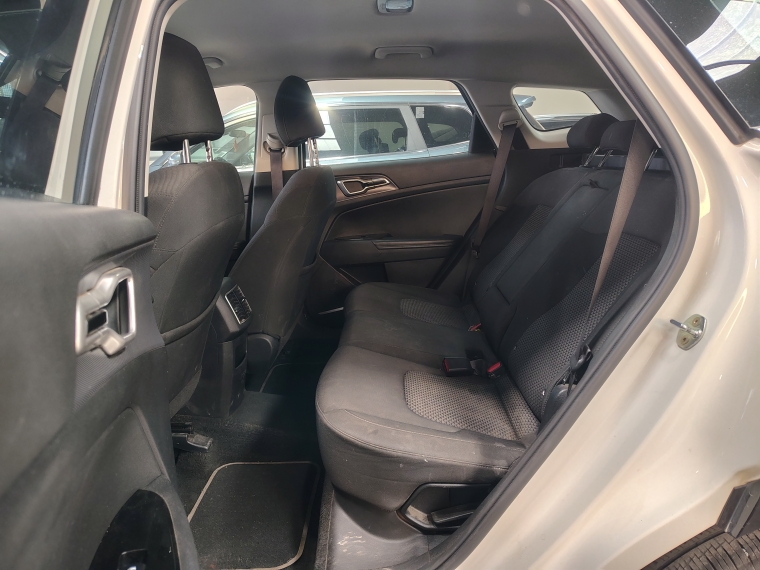 Kia Sportage Sportage Ex 2.0l 6mt Gsl 4x2 - 2185 2023 Usado en Rosselot Usados