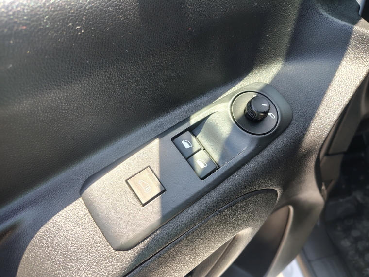 Peugeot Partner Partner L2 Bluehdi 100 2023 Usado en Rosselot Usados