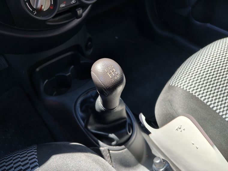 Nissan March March Drive Mt 4x2 1.6 Klb137** 2020 Usado en Rosselot Usados