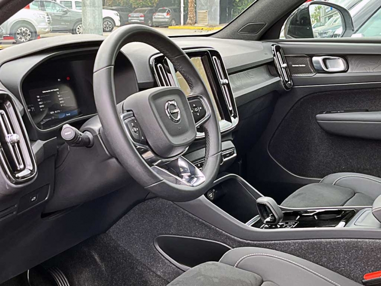 Volvo C40 P8 Recharge 2024 Usado Usado en BMW Premium Selection Volvo C40 P8 Recharge 2024 Usado Usado en BMW Premium Selection