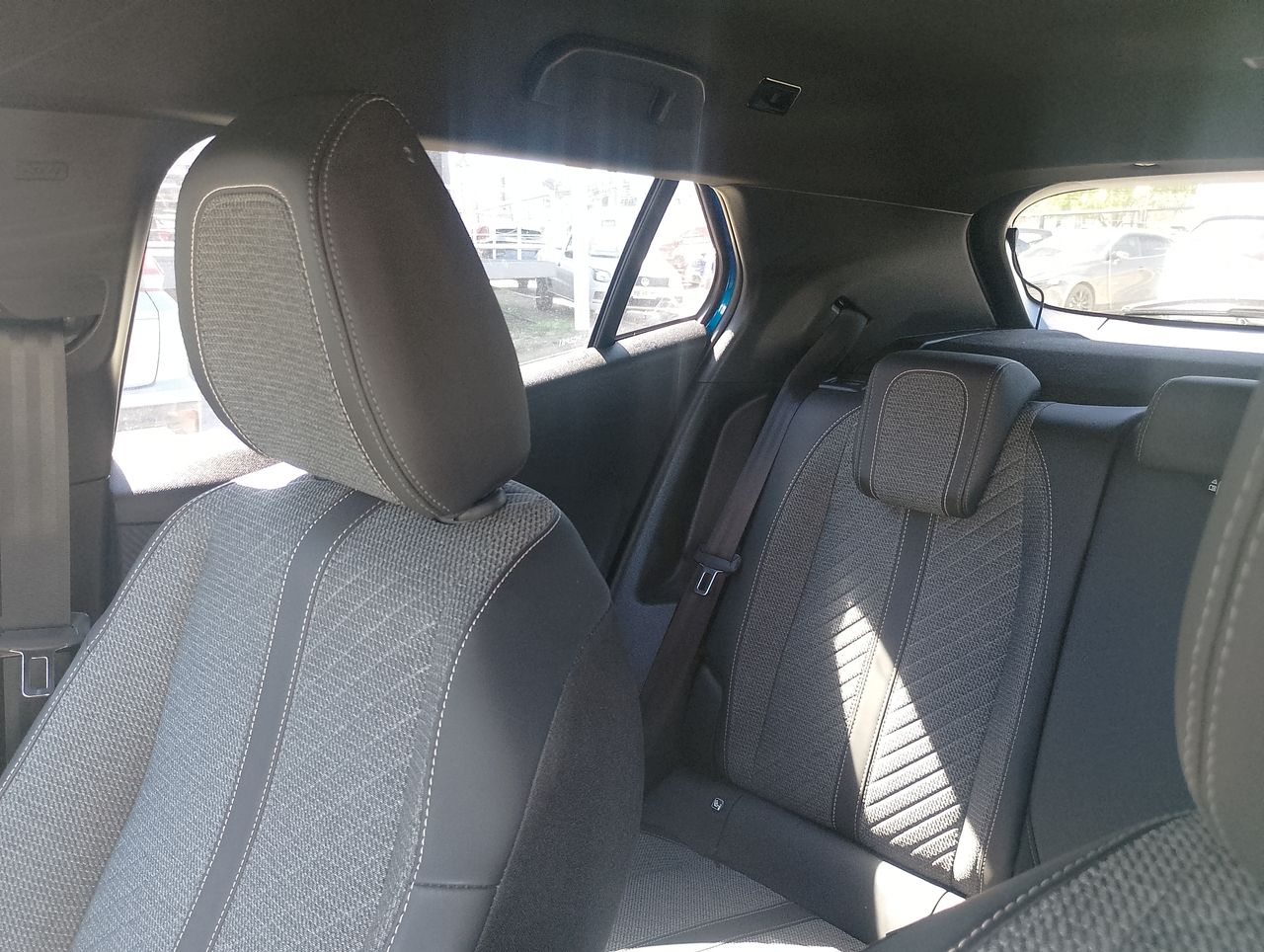 Peugeot 2008 2008 4x2 1.2 Aut 2025 Usado en Usados de Primera - Sergio Escobar