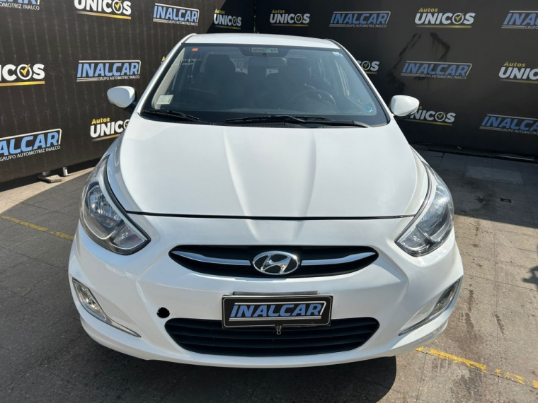 Hyundai Accent Rb Gl Aut 2017 Usado  Usado en Webautos.cl