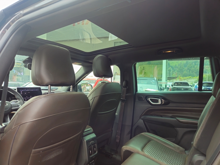 Jeep Commander Commander Overland 4x4 2.0 Aut 2022 Usado en Rosselot Usados