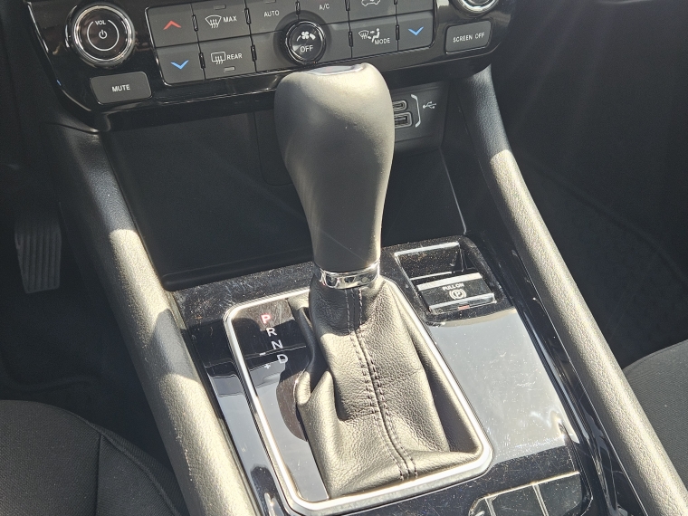 Jeep Compass — foto 11 de 20