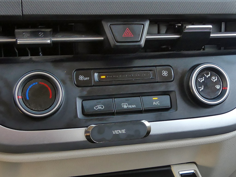 Kia Carens Lx 1.5 2023 Usado Usado en Webautos.cl Kia Carens Lx 1.5 2023 Usado Usado en Webautos.cl