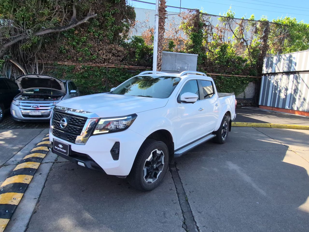 Nissan Navara Navara D Cab Mt 4x4 2.3 2022 Usado en Usados de Primera - Sergio Escobar