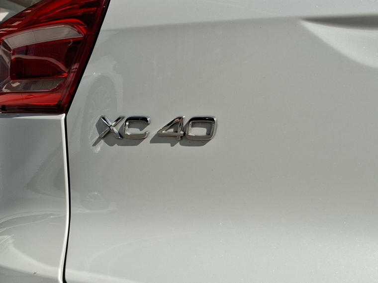 Volvo Xc40 2.0 T5 Hybrid At 4x4 Hibrido 2024 Usado Usado en Webautos.cl Volvo Xc40 2.0 T5 Hybrid At 4x4 Hibrido 2024 Usado Usado en Webautos.cl