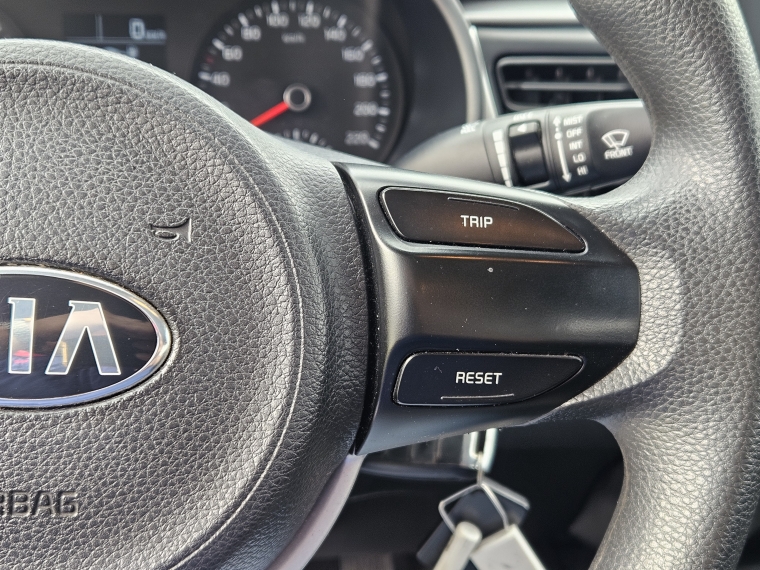 Kia Rio 4 Lx 1.4 Mt 2021 Usado  Usado en Kovacs Usados