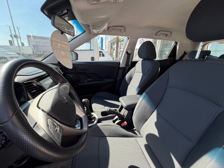 Mahindra Xuv 300 1.2 Comfort Mt 2025 Usado  Usado en Webautos.cl