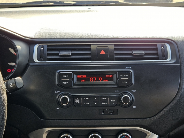 Kia Rio 4 Ex Mt 1.4 2015 Usado Usado en Kovacs Usados Kia Rio 4 Ex Mt 1.4 2015 Usado Usado en Kovacs Usados