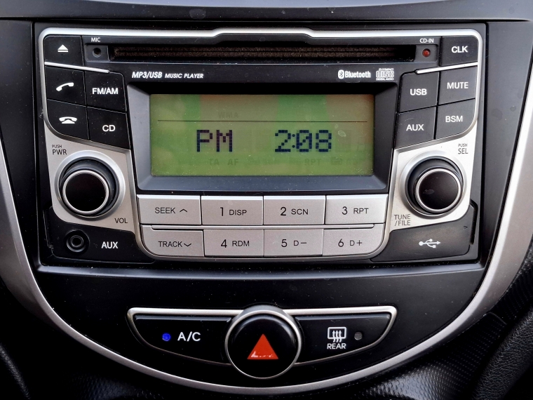 Hyundai Accent Rb 5dr Gl Av Ab 2015 Usado  Usado en Kovacs Usados