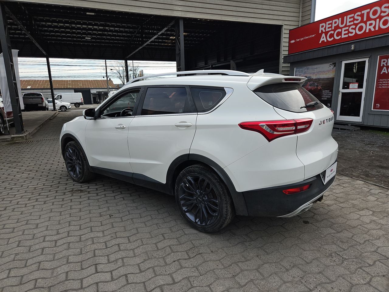 Jetour X70 X70 Gls 1.5 2021 Usado  Usado en Webautos.cl