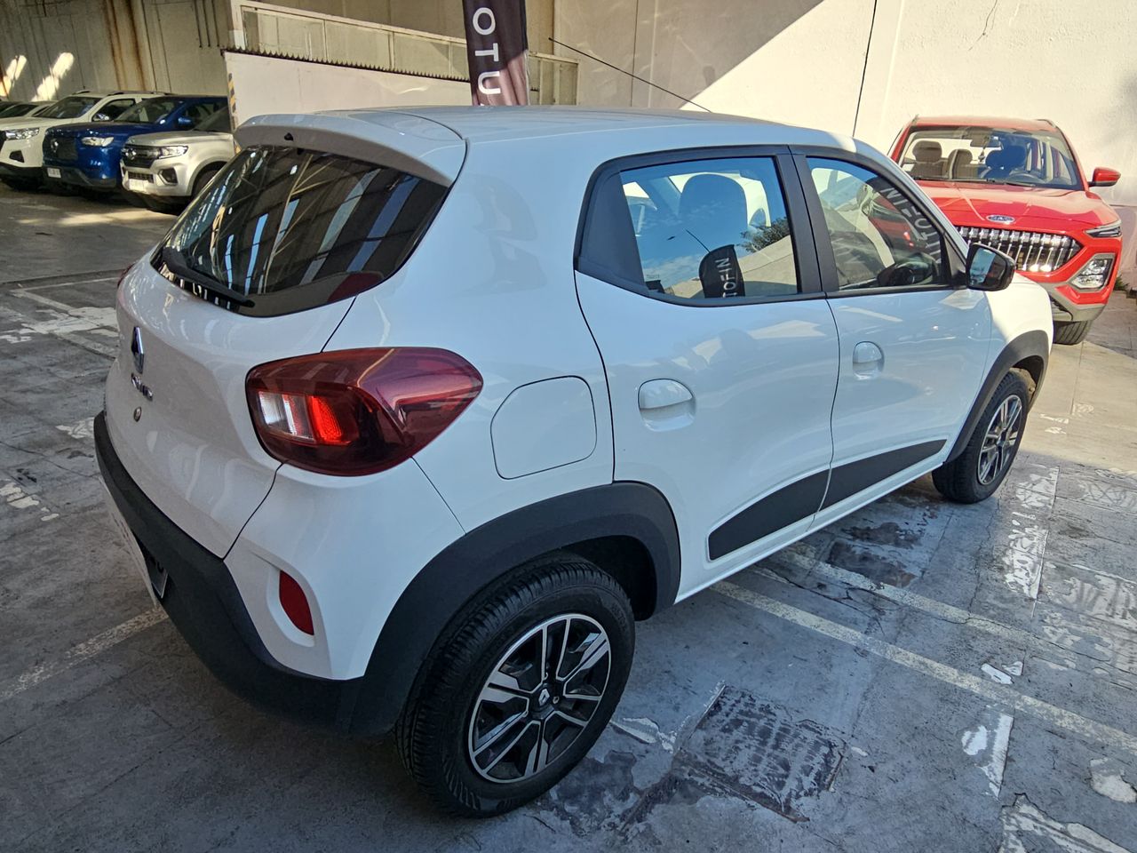 Renault Kwid Kwid Hb Mt 1.0 2024 Usado en Usados de Primera - Sergio Escobar