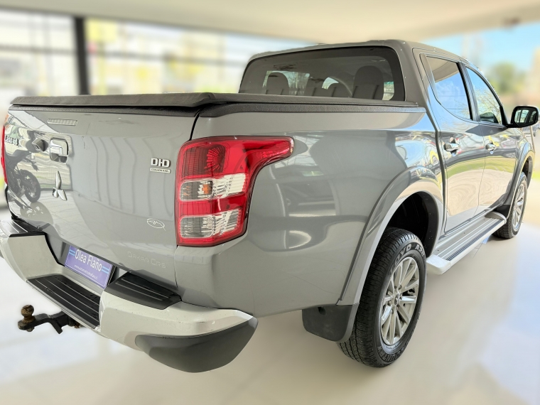 Mitsubishi L200 Dakar 2.4 4x4 At. 2018 Usado en Automotriz Olea Flaño