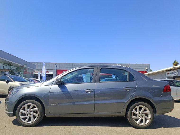 Volkswagen Voyage 1.6 Highline Ac 2ab Mt 4p 2022 Usado  Usado en Webautos.cl
