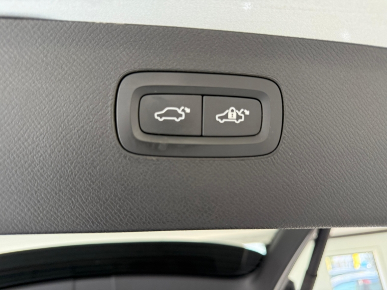 Volvo Xc90 T6 Awd 2.0t Inscription 2018 Usado en Automotriz Olea Flaño