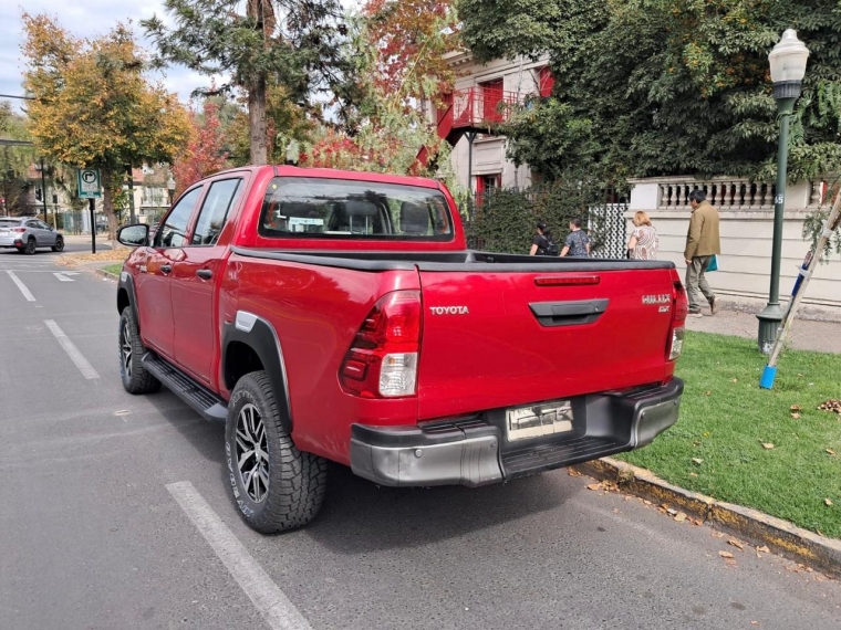 TOYOTA HILUX DX 4X2  2.4 - imagen 4