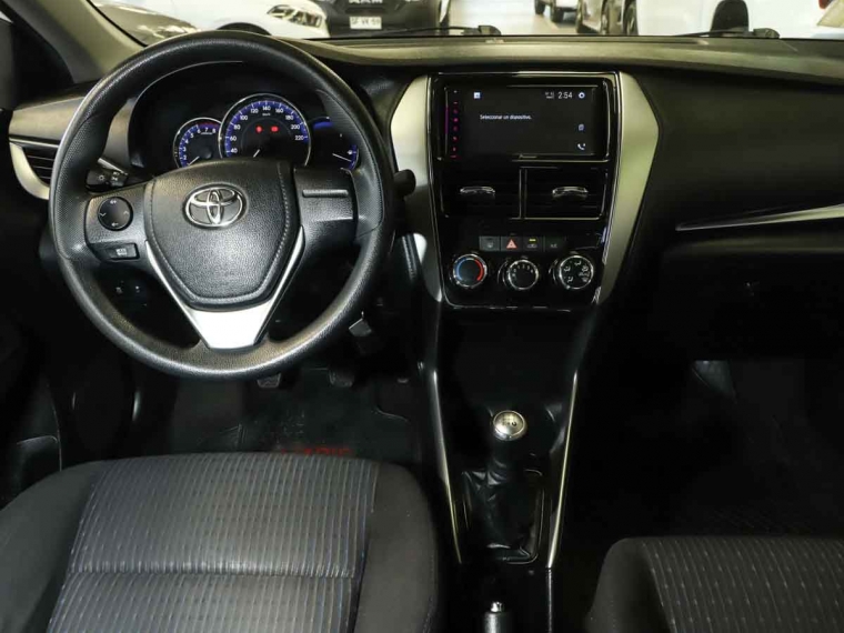 Toyota Yaris Sedan Gli 1.5 2018 Usado  Usado en Webautos.cl