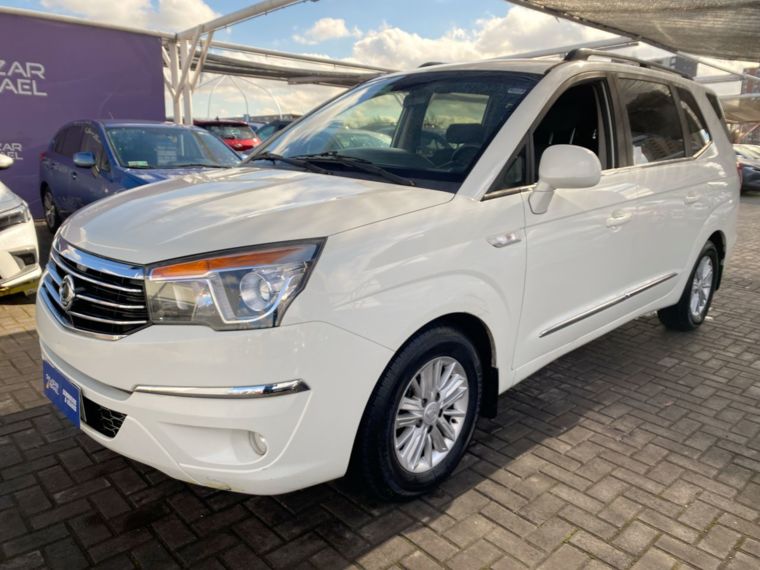 Ssangyong Stavic 2.2 Diesel 2wd Mt 5p 2018 Usado  Usado en Webautos.cl