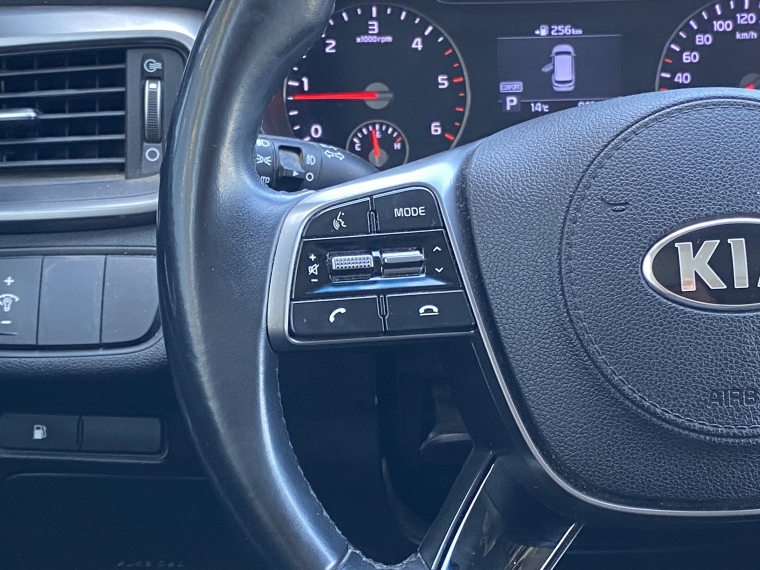 Kia Sorento New Sorento C Ex 2.2l Dsl 8at 2wd 4x2 - 1967 2021 Usado en Rosselot Usados